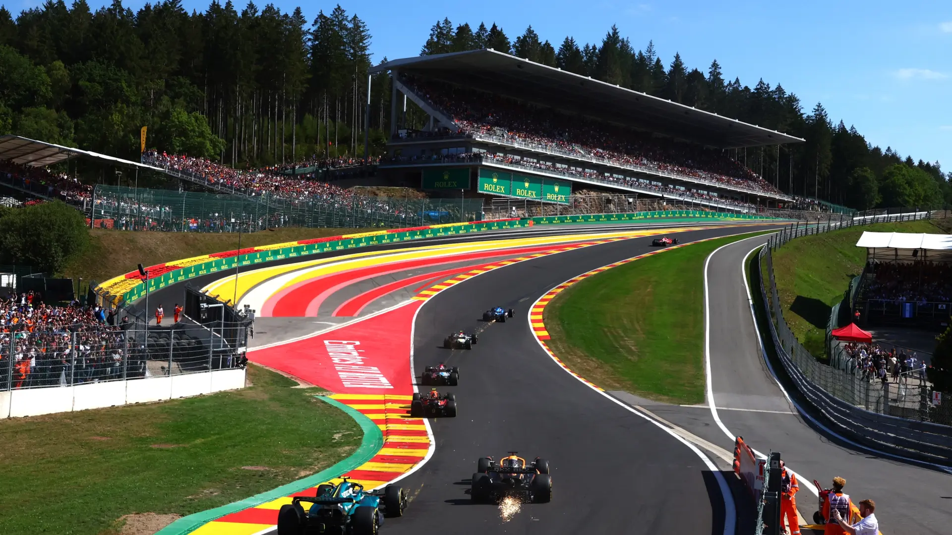 urva Eau Rouge del circuito de Spa-Francorchamps en el Gran Premio de Bélgica.